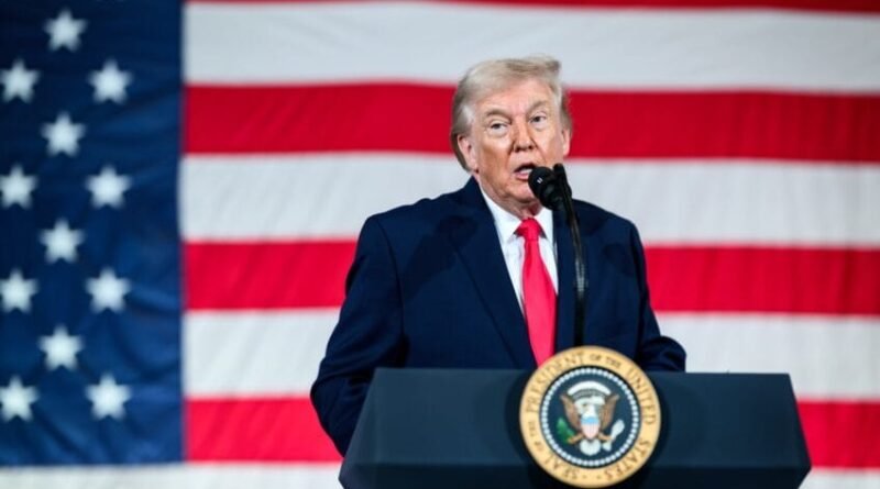 Médico afirma que Trump apresenta excelente saúde, mas precisa emagrecer