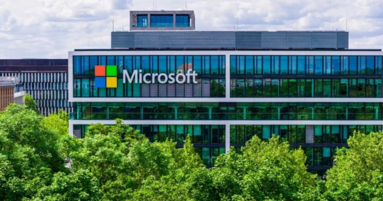 Microsoft intensifica investimentos em inteligência artificial e aponta novas direções além da OpenAI