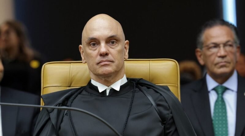 Moraes interrompe aplicação da Lei da Dosimetria até decisão do STF