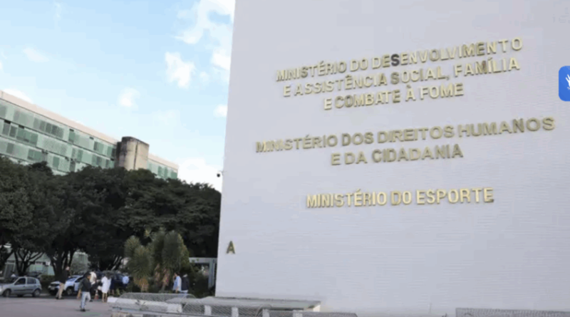Norte e Nordeste concentram 98% da fila do Bolsa Família sem auxílio local, aponta TCU