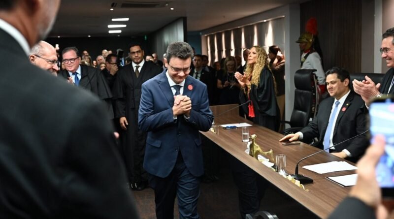 Odair Cunha, ex-deputado do PT, assume cargo de ministro do TCU