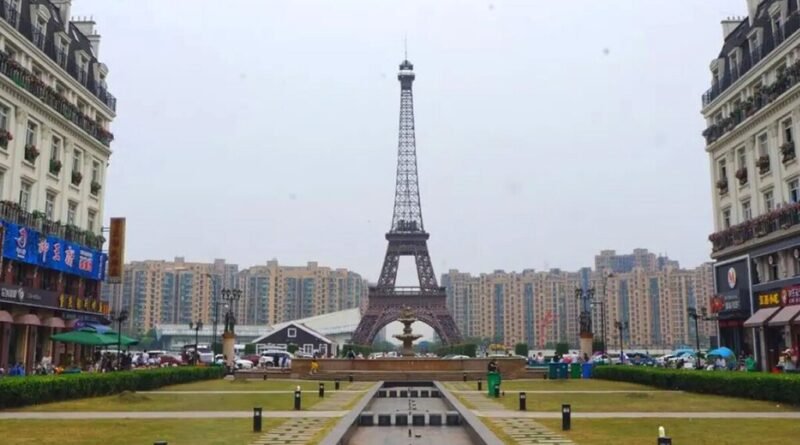Paris chinesa é inaugurada com réplica da Torre Eiffel para atrair turistas