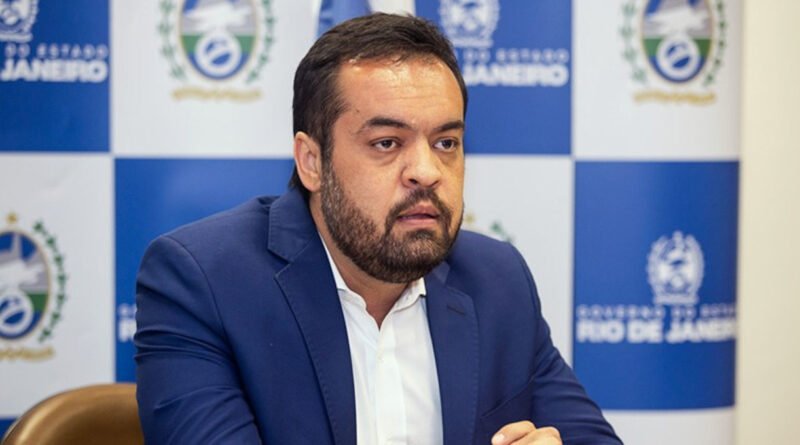 PF realiza operação de busca e apreensão contra Cláudio Castro, ex-governador do Rio, e proprietário da Refit