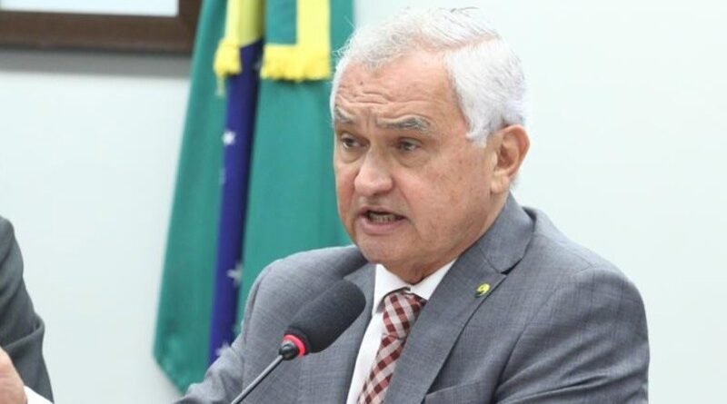 Projeto destaca distinção entre atuação militar e crimes contra a democracia