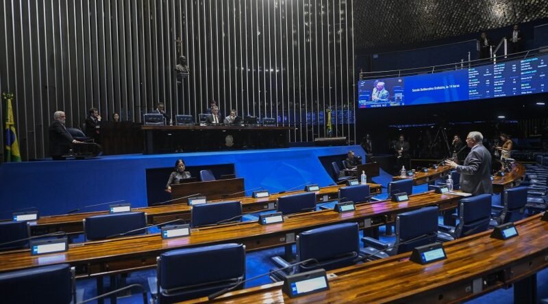 Senado discute iniciativas para educação inclusiva e proteção à mulher