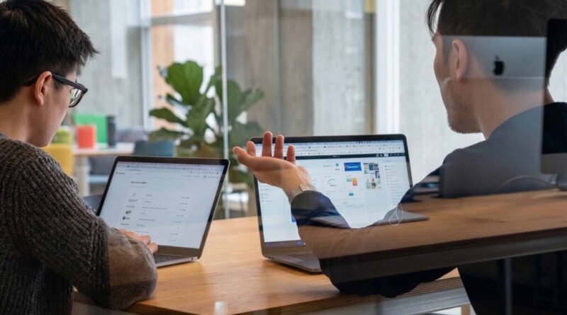 Sistema de pesquisa e publicação de artigos acadêmicos sobre IA enfrenta colapso devido ao uso da própria tecnologia