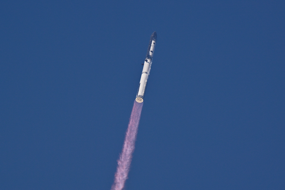Nave Starship, da SpaceX, durante seu 12º voo