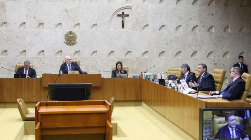 STF proíbe adicionais que burlam teto salarial do funcionalismo