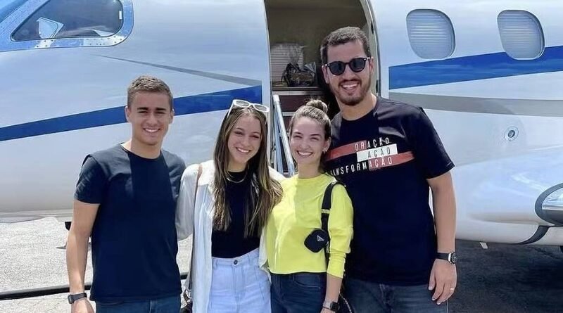 TCU encerra investigação sobre voo de Nikolas em avião de Vorcaro e remete ao TSE