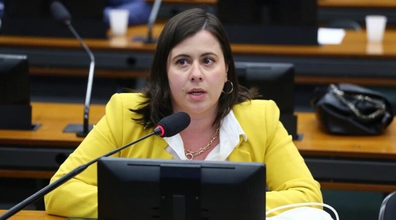 Votação sobre redução da maioridade penal é adiada após solicitação de vista