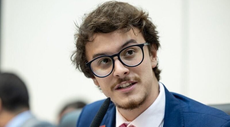 Alesp registra 19 assinaturas para a CPI do Master, afirma Guilherme Cortez