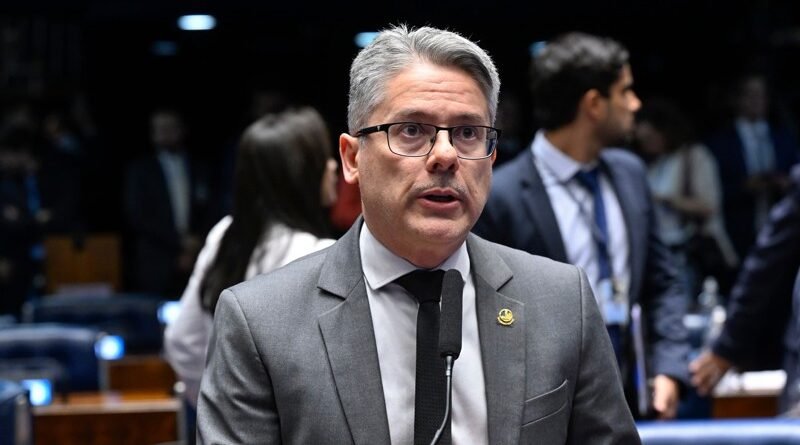 Alessandro Vieira propõe medidas rigorosas para intensificar o combate ao crime