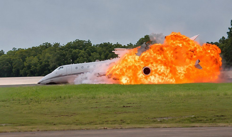 Avião particular cai em aeroporto na República Dominicana.