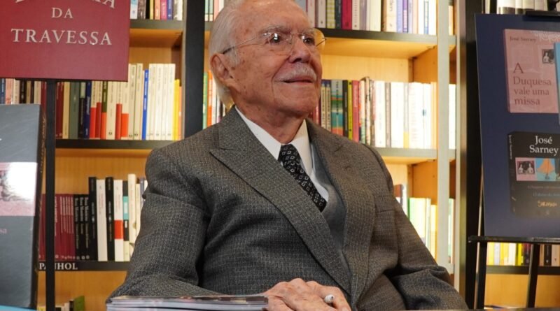 Bisneto de 12 anos questiona José Sarney, 96, sobre o fim da escala 6×1 no Instagram
