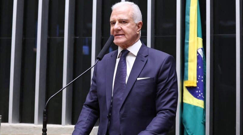 Comissão aprova biometria obrigatória para microempresas