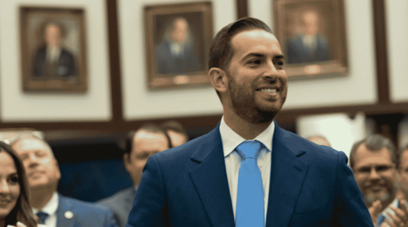 Deputado escolhido por Trump para embaixada dos EUA no Brasil: perfil e opiniões