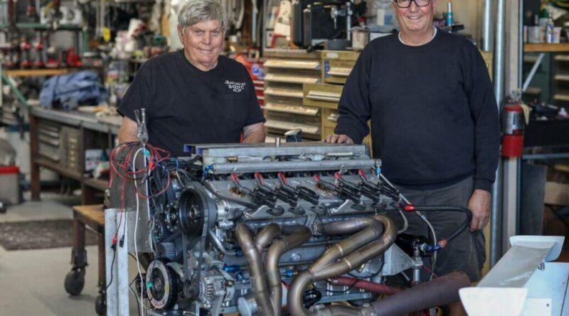 Dois aposentados criam motor V12 de 1.200 cv para alcançar quase 430 km/h no deserto