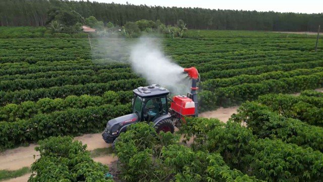 Drones e máquinas revolucionam a rotina e melhoram a qualidade de vida de produtores rurais no Espírito Santo