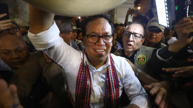 Eleições no Peru: Sanchéz lidera com 93,9% das urnas apuradas