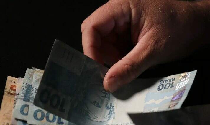 Estudo revela que aposentados e pensionistas gaúchos perderam R$ 2,3 bilhões devido à tributação previdenciária nos últimos cinco anos