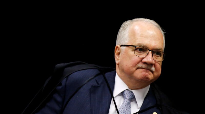 Fachin alerta sobre pressões e constrangimentos enfrentados pelo Judiciário