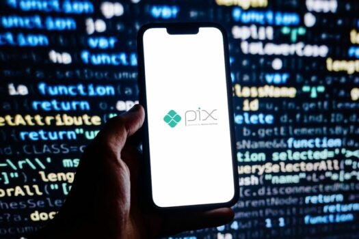 Fiscalização e fraudes no sistema PIX: os riscos de um modelo que possui informações, mas pode falhar