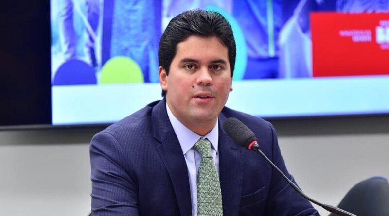 Fufuca propõe aumento de penas por descuido extremo na Lei Maria Eduarda