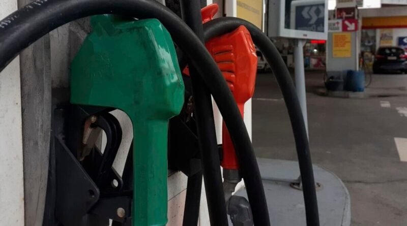 Governo Lula estende subsídio de R$ 1,12 por litro de diesel até dezembro