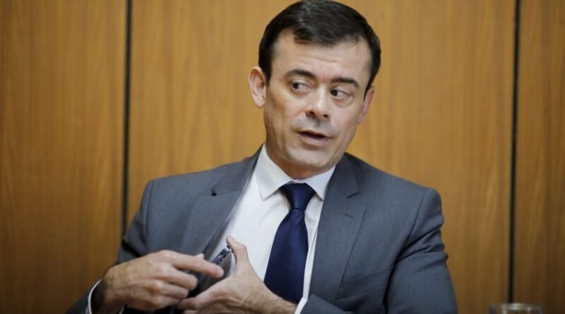 Governo planeja cortes de subsídios com estabilização do petróleo em US$ 80
