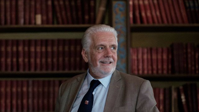 Jaques Wagner busca apoio de Lula em Brasília para continuar na liderança até o recesso