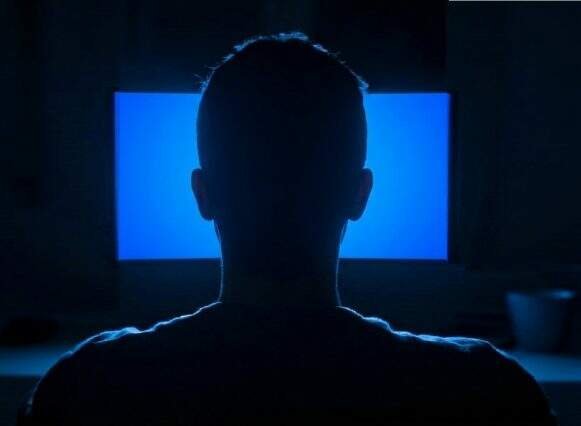 Jovem gaúcho é detido por abuso sexual virtual contra adolescente