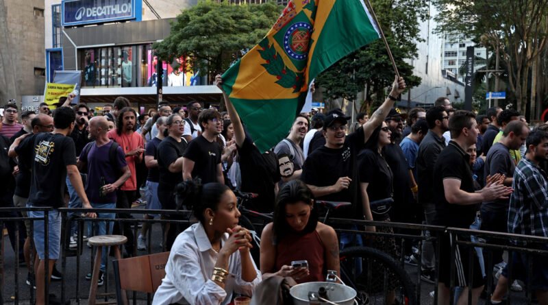 Jovens eleitores se afastam de Lula e suas razões