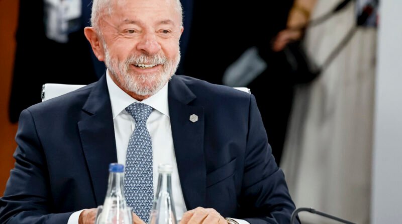 Lula afirma não ser esquerdista e sugere que ONU recomende modelo de votação do Brasil durante reunião do G7
