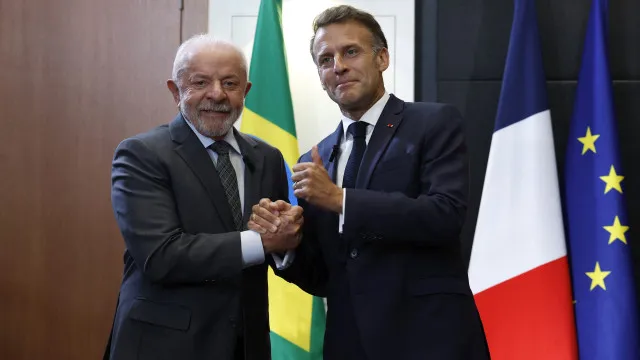 Lula inicia agenda no G7 com encontro bilateral com Macron e rejeita reunião com Trump