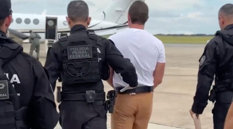 Mendonça ordena retorno de Vorcaro à Papudinha