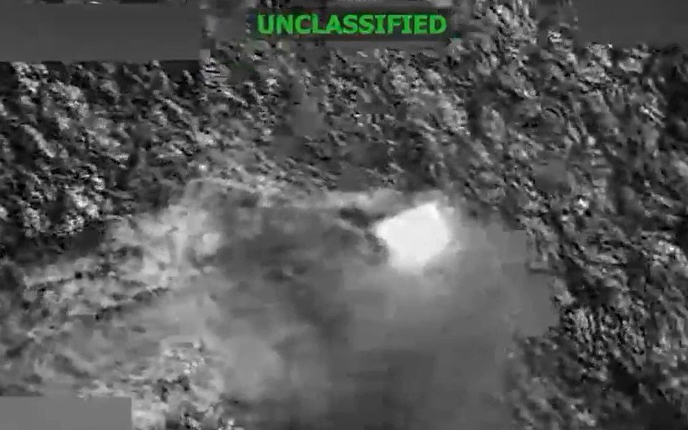 Militares dos EUA bombardeiam novamente embarcação no Pacífico sob acusação de tráfico de drogas