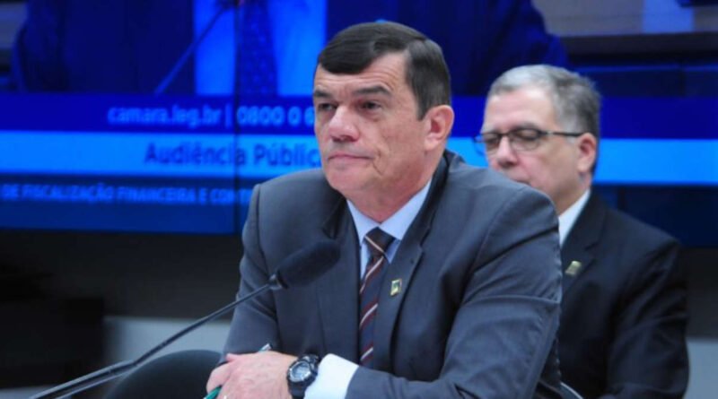 Moraes permite inscrição de general Paulo Sérgio, condenado por envolvimento em trama golpista, no Enem 2026