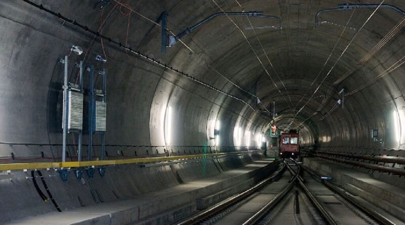 Pequeno país europeu detém o título do maior túnel do mundo, superando China e Emirados