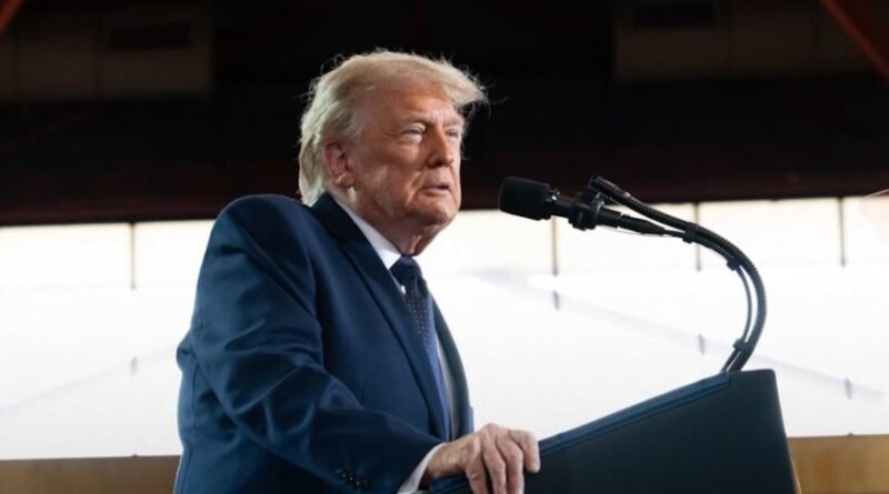 Quase metade dos brasileiros possui uma percepção negativa sobre Trump
