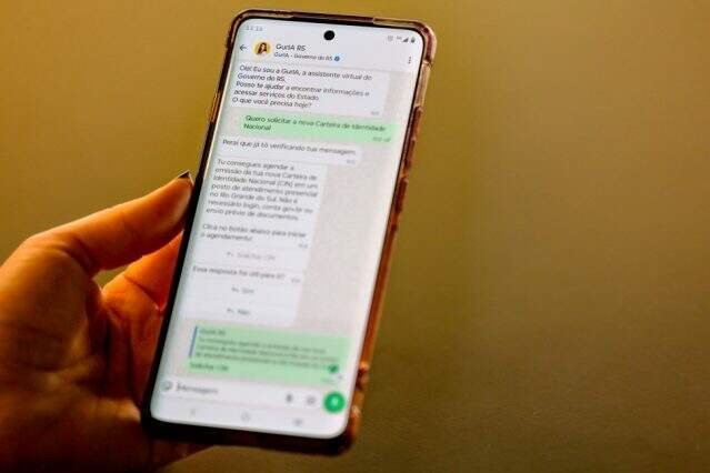 Solicitação de carteira de identidade pelo WhatsApp é disponível no Rio Grande do Sul
