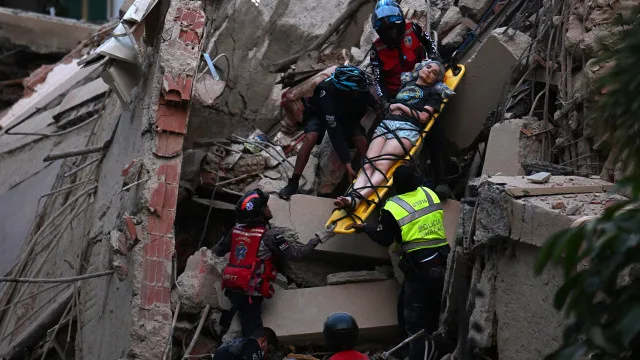 Terremoto de 7,1 magnitude atinge Venezuela e provoca alerta de tsunami nas ilhas vizinhas