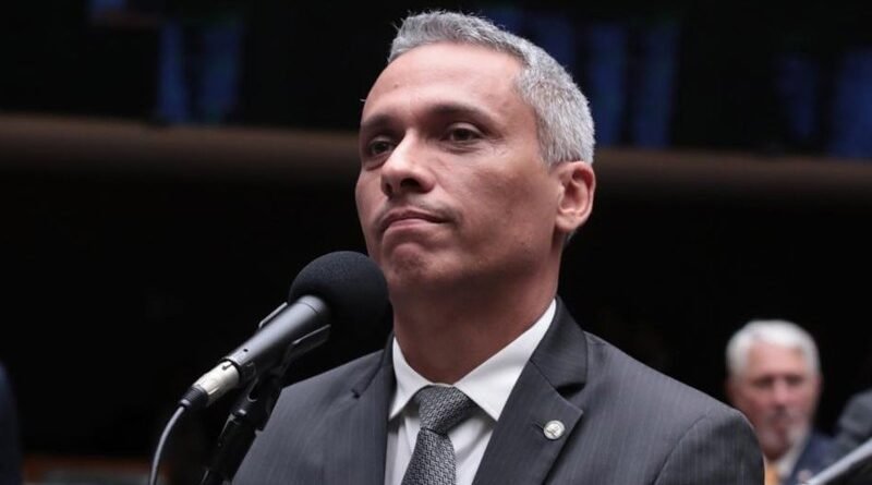 TJDFT determina que Gustavo Gayer indenize o PT em R$ 20 mil por danos morais