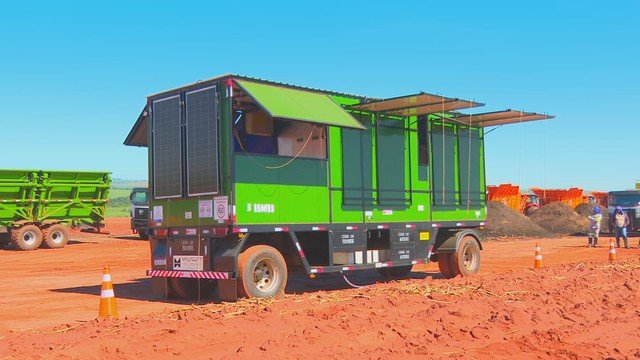 Trabalhadores rurais do oeste paulista recebem nova área de vivência com energia solar