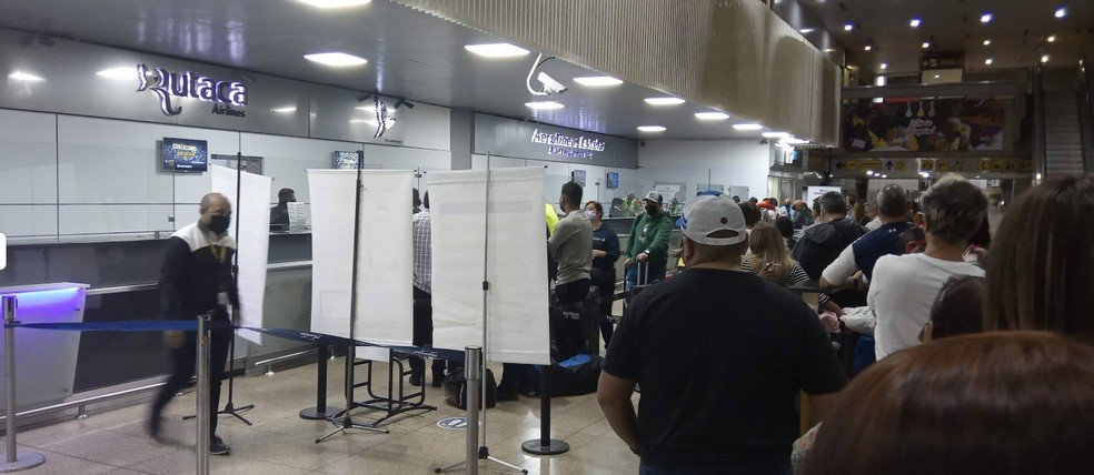 Área de guichês do aeroporto em 2010