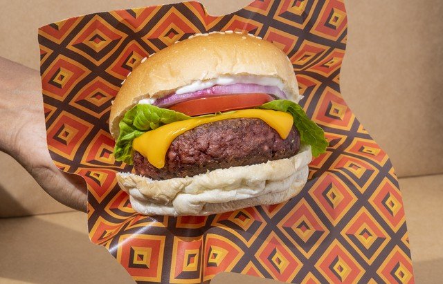 União Europeia proíbe uso do termo 'carne vegetal' para proteger pecuaristas