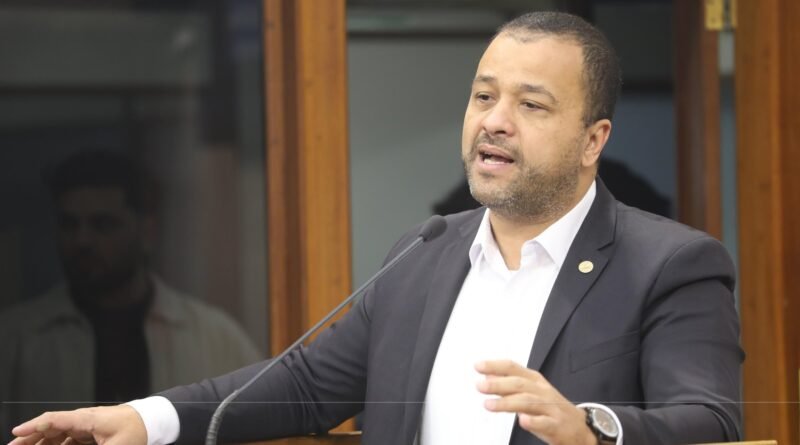 Vereador solicita informações sobre políticas para pessoas em situação de rua em Caxias do Sul