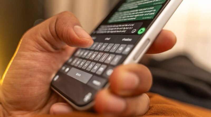 WhatsApp ensina a desativar o status online e a opção de digitação para maior privacidade