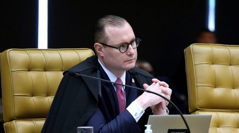 Zanin restabelece condenação de homem por comentário racista ao recusar café