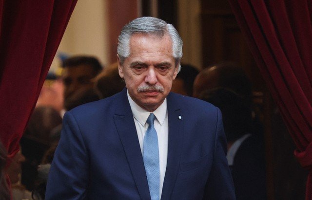 Alberto Fernández desferiu ataque a Milei ao criticar visita de mandatário ao Brasil