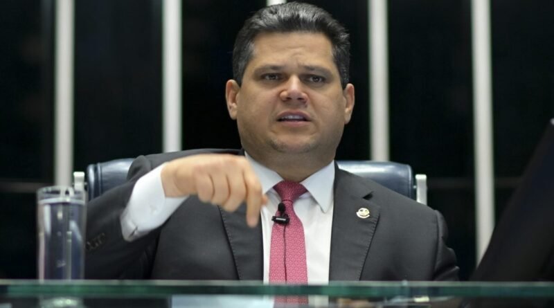 Alcolumbre destaca foco no Congresso após recesso